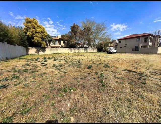 LAND FOR SALE IN GREENSTONE HILL